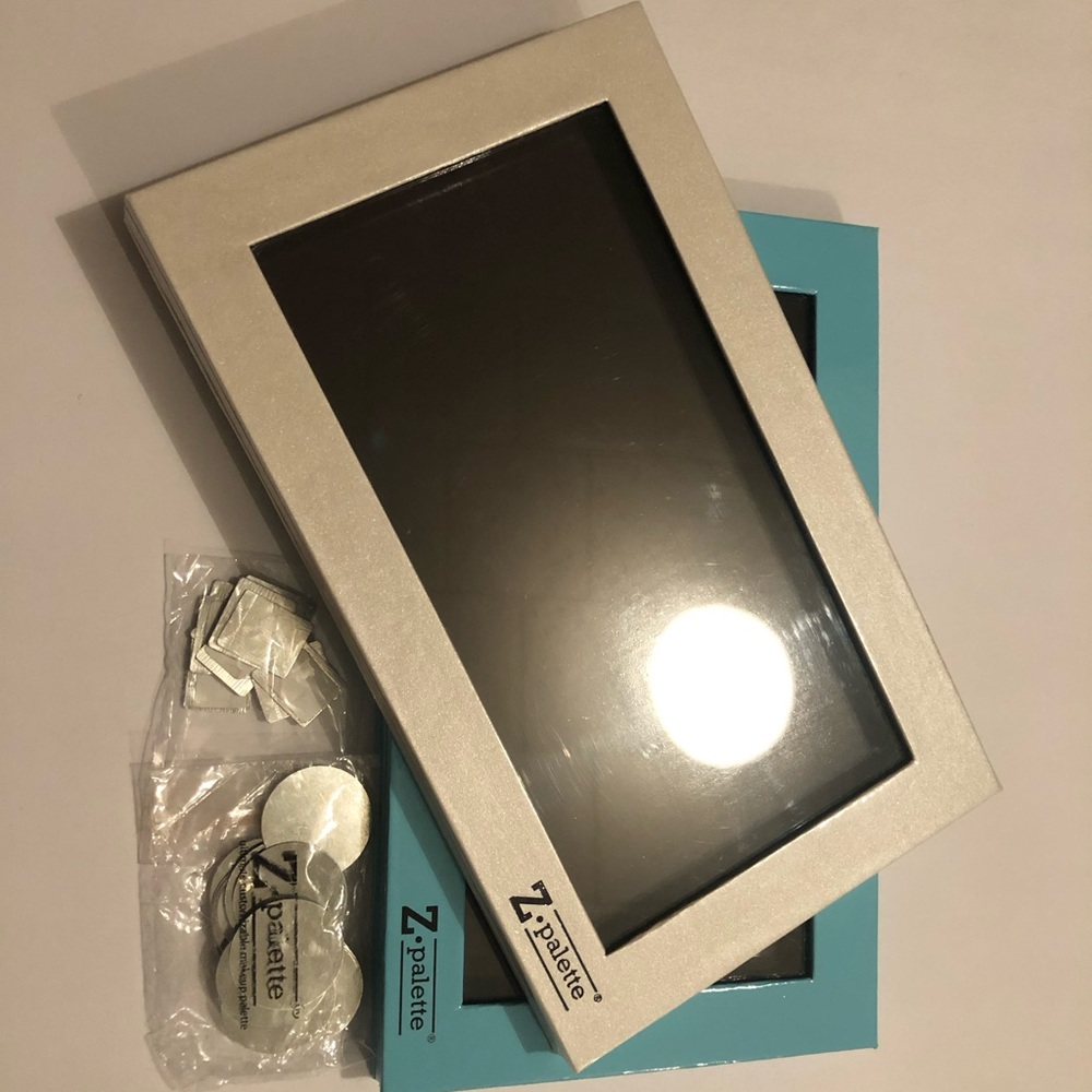 Large Customizable Z-palette